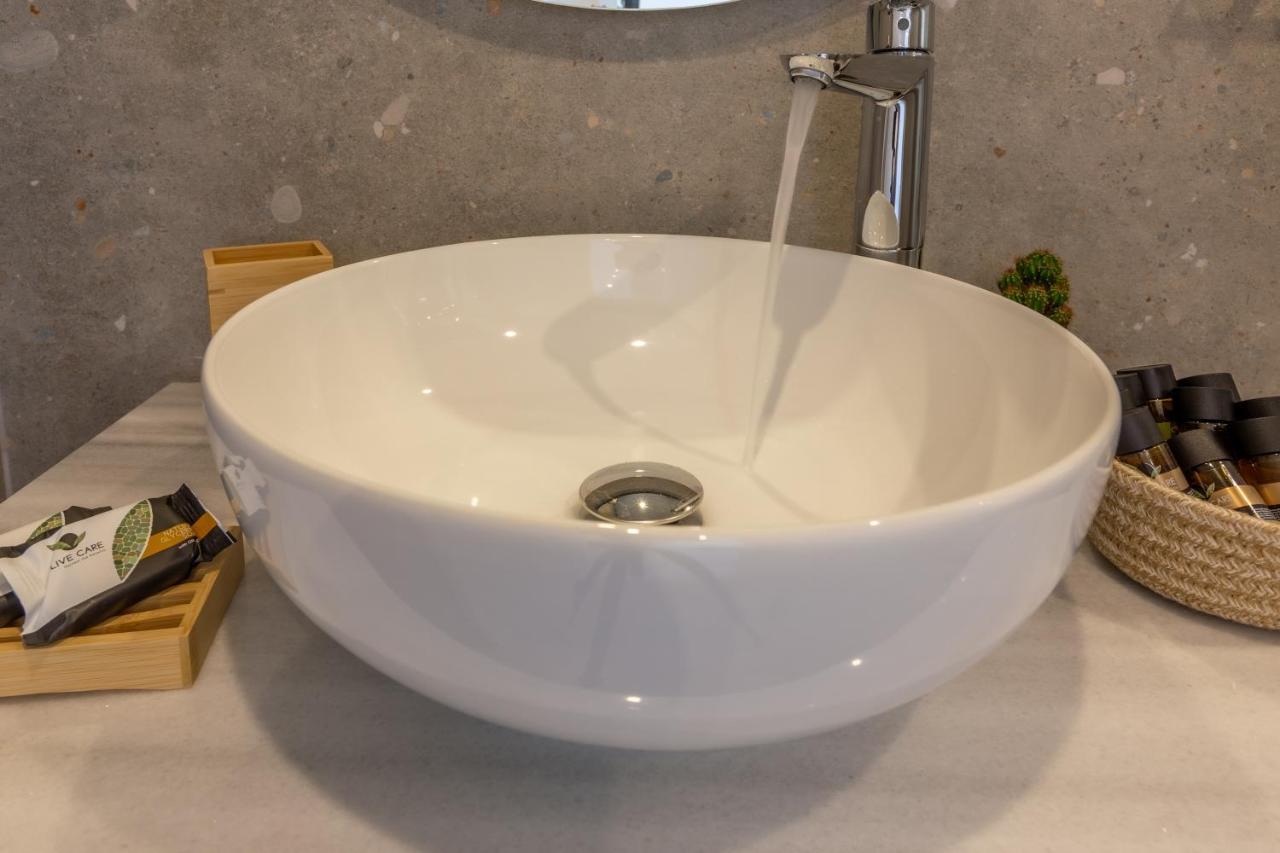 Mandevilia Suites Athènes Extérieur photo